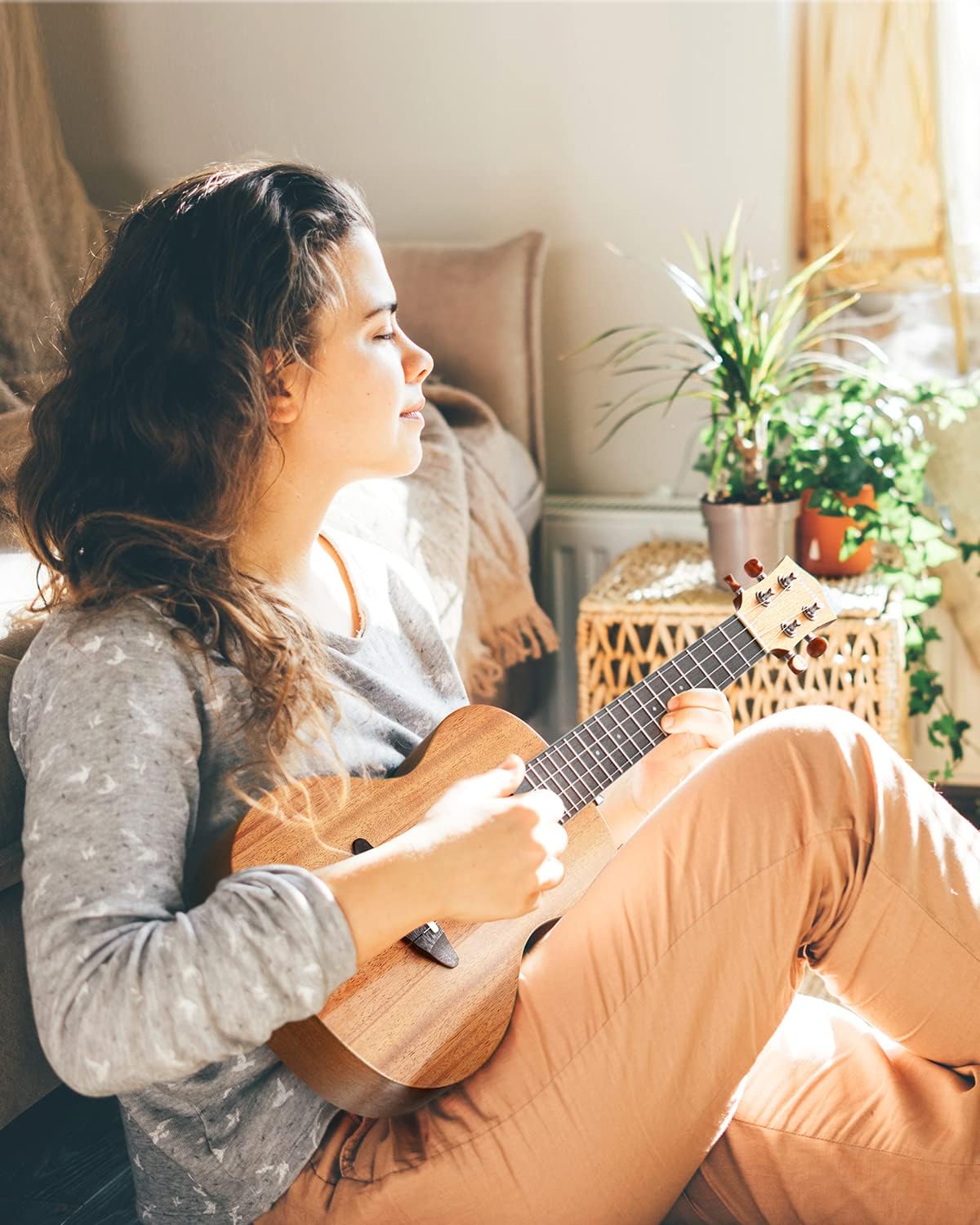 Donner Concert Ukulele Beginner Mahogany 23 Inch Ukelele Kit with Free Online Lesson Gig Bag Strap Nylon String Tuner Picks Cloth DUC-1 Gift Choice